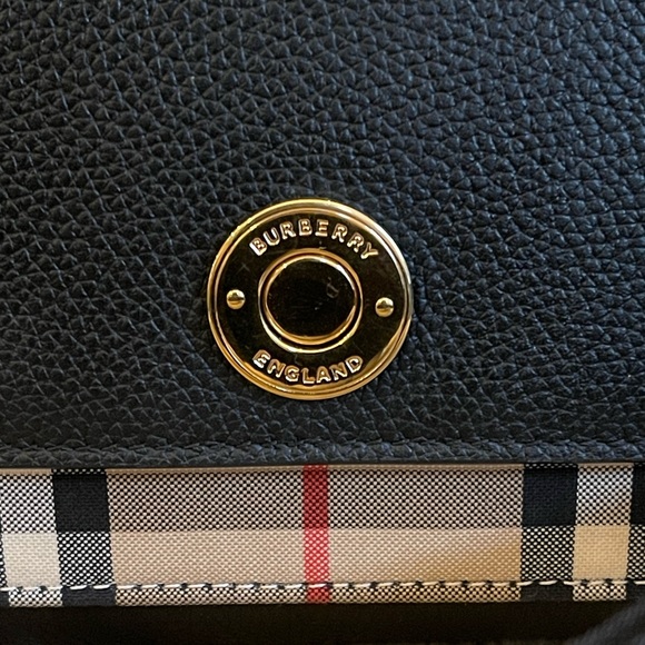 Burberry Archive Black Calf Leather & Check Note Adjustable Crossbody - Picture 5 of 16